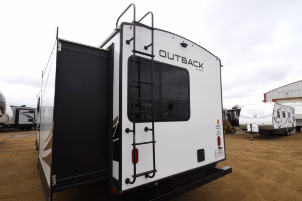 Luxury Bunkhouse w/ Camp Kitchen - Pending - Image 6
