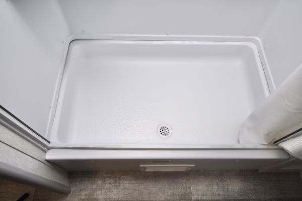 Slick & Spacious Short Trailer w/ Bunks - $82/wk - Image 16