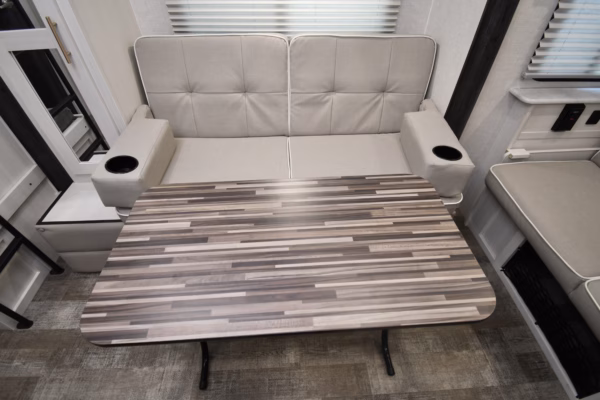 Slick & Spacious Short Trailer w/ Bunks - $82/wk - Image 22