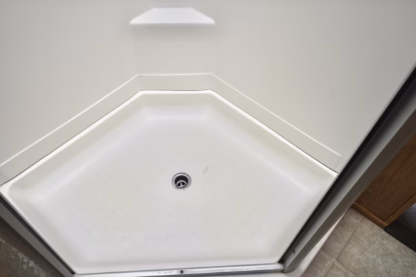 Spacious Canadian-Made Fifth to Make Your Own - $71/wk - Image 22