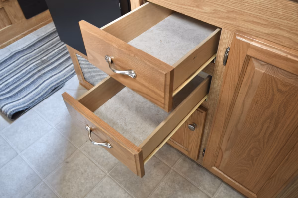 Spacious Canadian-Made Fifth to Make Your Own - $71/wk - Image 9