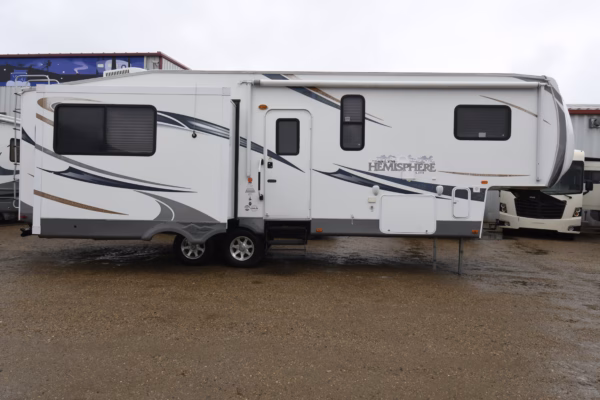 Spacious Fifth Perfect for the Lakefront - $86/wk --- ON SALE - Image 4