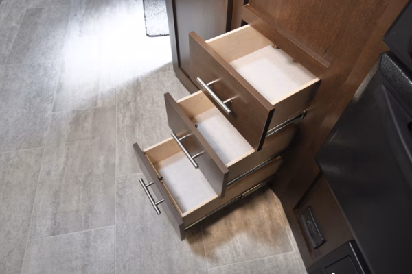 Bunkhouse Fifth w/ 1.5 Baths & Camp Kitchen - $133/wk - Image 10