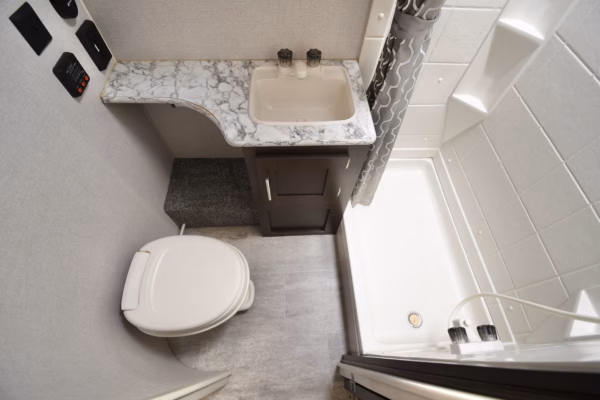 Bunkhouse Fifth w/ 1.5 Baths & Camp Kitchen - $133/wk - Image 12