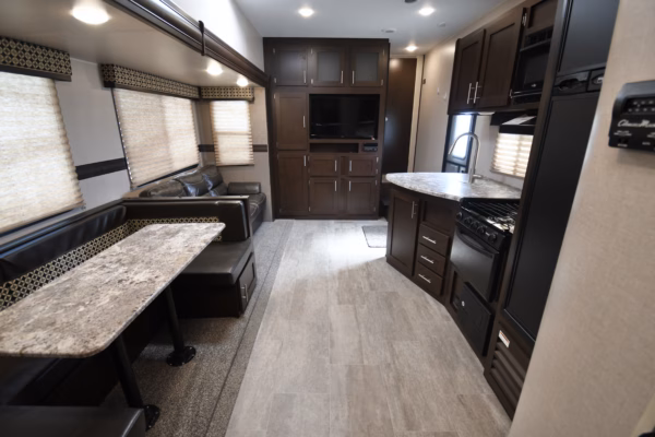 Bunkhouse Fifth w/ 1.5 Baths & Camp Kitchen - $133/wk - Image 21
