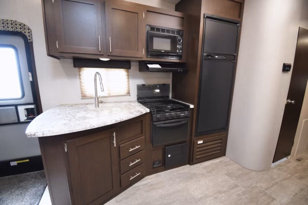 Bunkhouse Fifth w/ 1.5 Baths & Camp Kitchen - $133/wk - Image 7