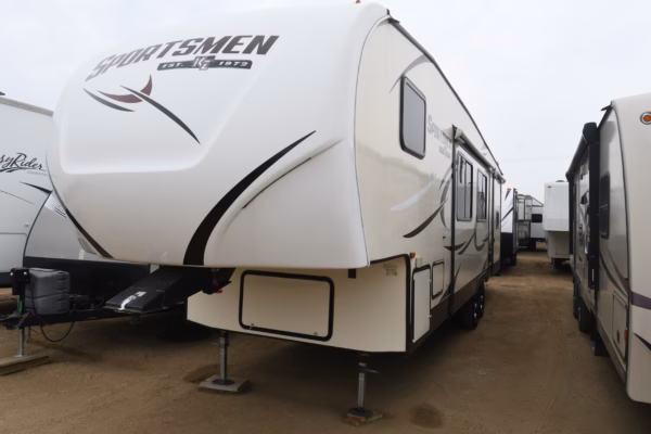 2018 Sportsmen 302BHK