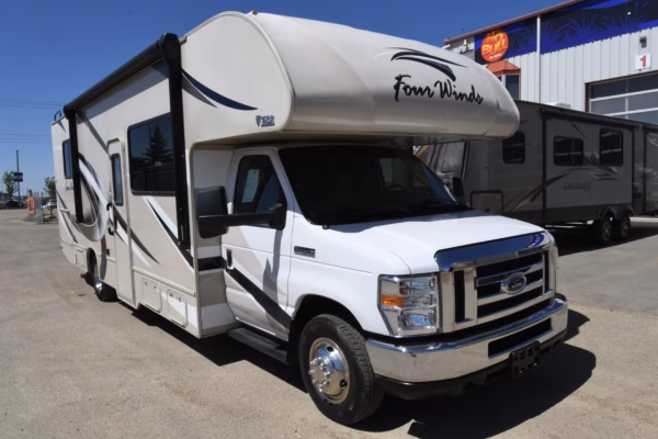 Spacious Class C w/ a Bunk & Lots of Storage - $205/wk