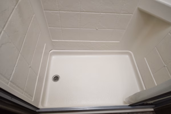 Spacious Class C w/ a Bunk & Lots of Storage - $205/wk - Image 17