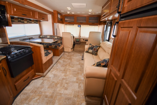 Lower Mileage Older Spacious Class A - $181/wk - Image 22