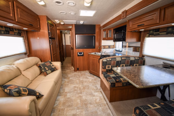 Lower Mileage Older Spacious Class A - $181/wk - Image 7