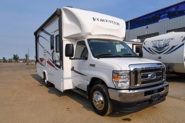 Lower Mileage & Short 1-Slide Class C - $184/wk