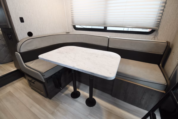 Low-Mileage Sleek Class C - $252/wk - Image 7