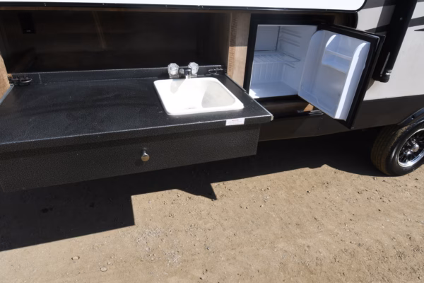 Bunkhouse Western-Styled Trailer w/ Camp Kitchen - $111/wk - Image 4