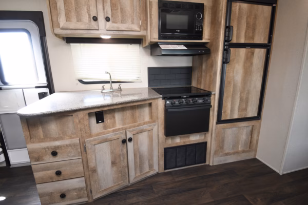 Bunkhouse Western-Styled Trailer w/ Camp Kitchen - $111/wk - Image 8