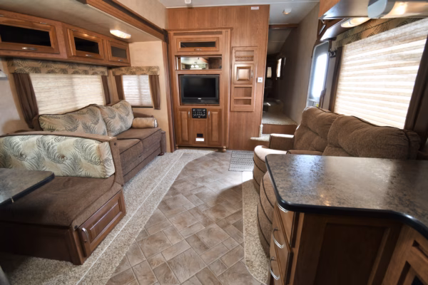 Pure Relaxing & Spacious Rear Kitchen Fifth - $73/wk - Image 19