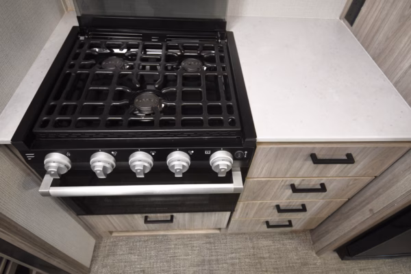 Slick Lightweight Couples' w/ Tons of Storage - $96/wk - Image 11