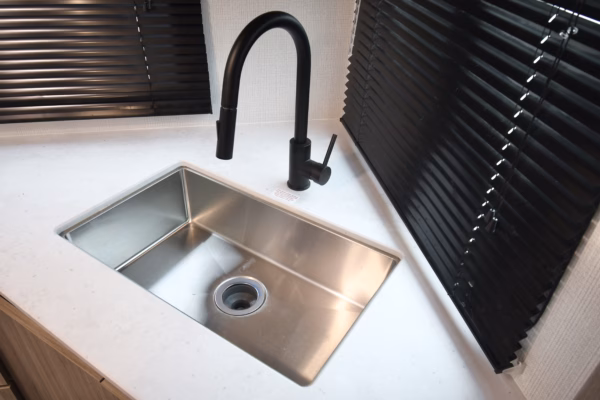 Slick Lightweight Couples' w/ Tons of Storage - $96/wk - Image 13