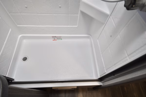 Slick Lightweight Couples' w/ Tons of Storage - $96/wk - Image 16