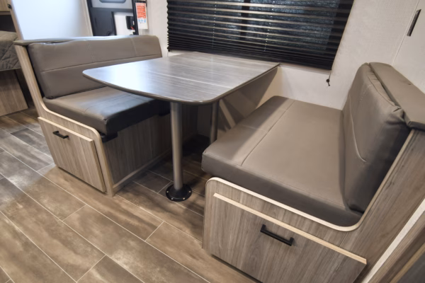 Slick Lightweight Couples' w/ Tons of Storage - $96/wk - Image 19