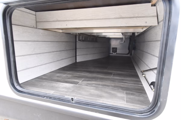 Slick Lightweight Couples' w/ Tons of Storage - $96/wk - Image 4