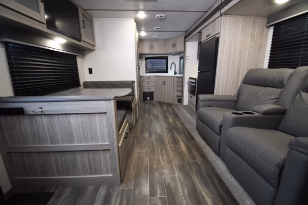 Slick Lightweight Couples' w/ Tons of Storage - $96/wk - Image 6