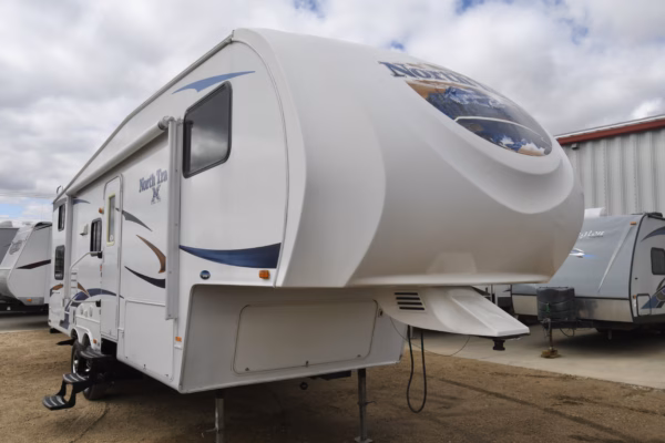 Bunkhouse Fifth w/ Pull-Out Rear Storage - $85/wk