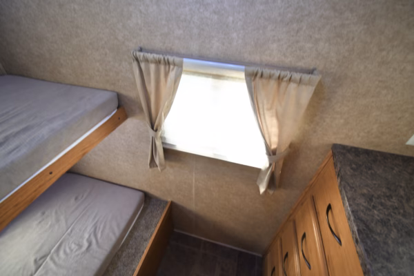 Bunkhouse Fifth w/ Pull-Out Rear Storage - $85/wk - Image 14