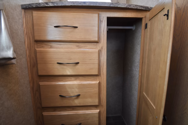 Bunkhouse Fifth w/ Pull-Out Rear Storage - $85/wk - Image 16