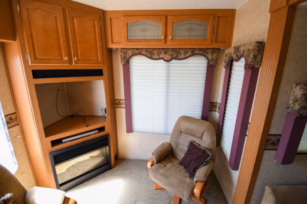 Spacious & Inviting, Nostalgic Fifth - $65/wk - Image 14