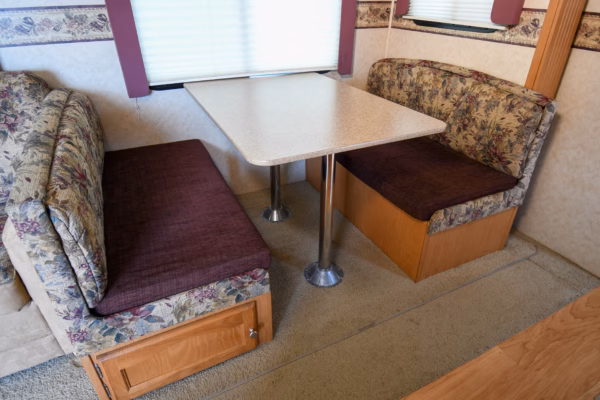 Spacious & Inviting, Nostalgic Fifth - $65/wk - Image 17