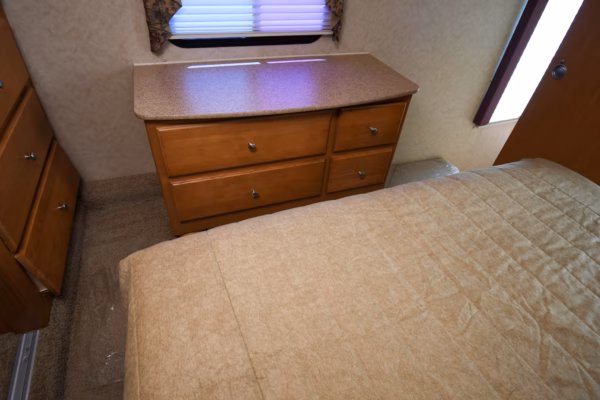 Spacious & Inviting, Nostalgic Fifth - $65/wk - Image 25