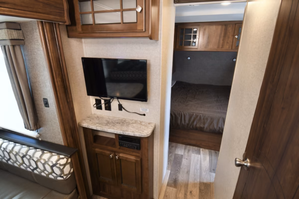 Homey 1-Slide Trailer w/ Lots of Storage - $94/wk - Image 13