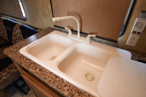 Pet-Friendly No-Slide Toy Hauler Trailer - $65/wk - Image 9