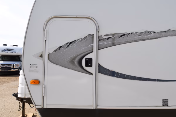 Lightweight Trailer w/ Rear Manual Slide & EXT. Kitchen - $43/wk - Image 5