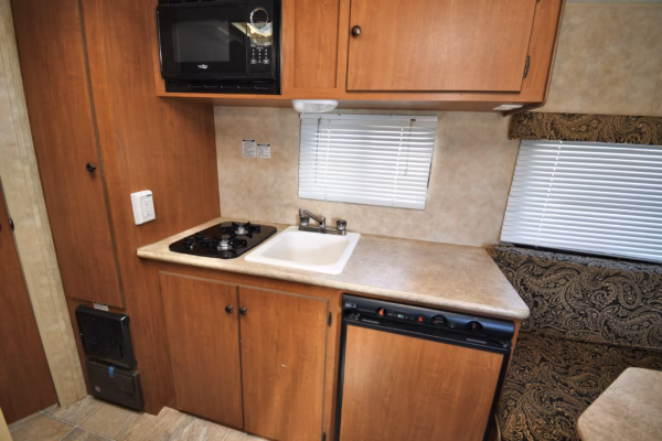 No-Slide Lightweight Family Trailer - $49/wk - Image 6