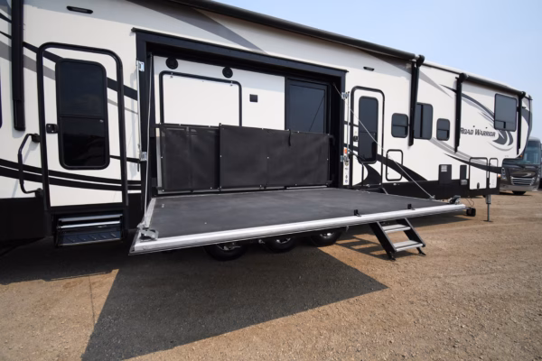 Luxury Toy Hauler w/ 2 Party Decks - $178/wk - Image 4