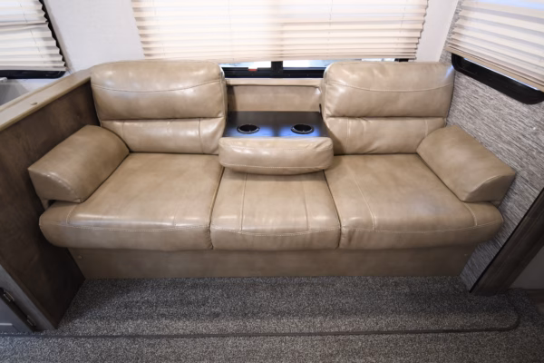 Luxury 1-Slide for Rugged Travelers - $96/wk - Image 17