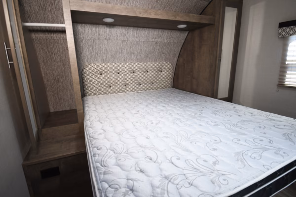 Luxury 1-Slide for Rugged Travelers - $96/wk - Image 18