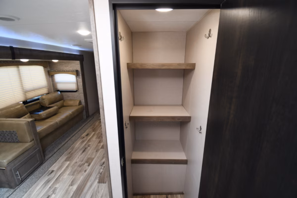 Luxury 1-Slide for Rugged Travelers - $96/wk - Image 7