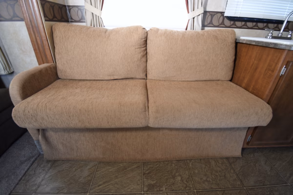 Spacious, Relaxing Couples Trailer w/ Reading Nook - $62/wk - Image 6