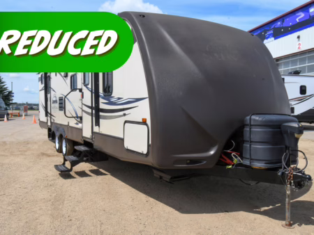 Light Bunkhouse Trailer w/ Camp Kitchen - $67/wk—ON SALE