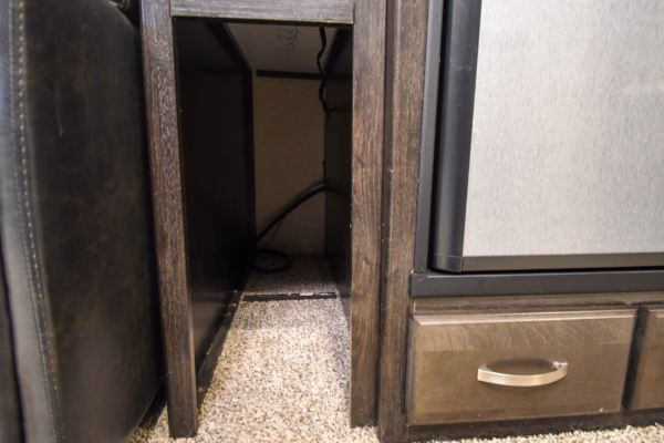 Pet-Friendly Compact & Spacious Trailer - $77/wk - Image 21