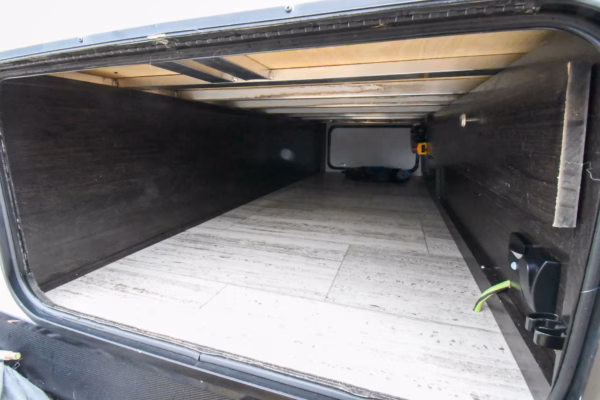 Pet-Friendly Compact & Spacious Trailer - $77/wk - Image 4