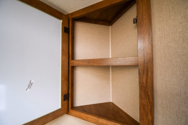 Modern Fifth w/ Tons of Storage & Kitchen Island - $96/wk - Image 22
