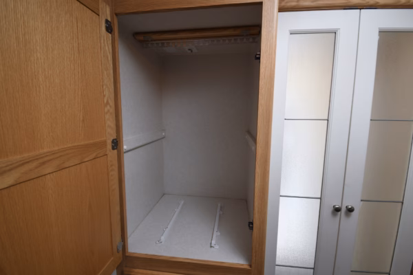 Cabin-Feely Fifth w/ Space & Tons of Storage - $62/wk - Image 17