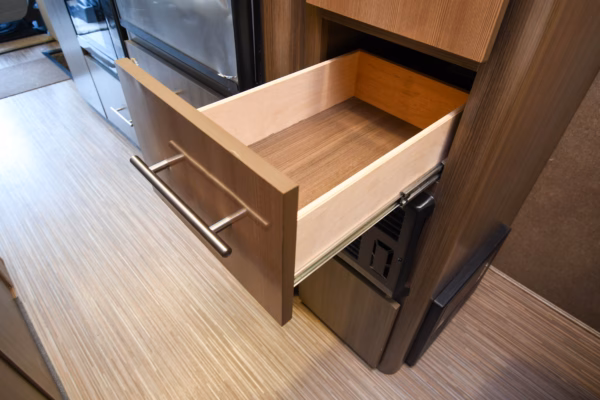Short and Functional Class C - $188/wk - Image 14
