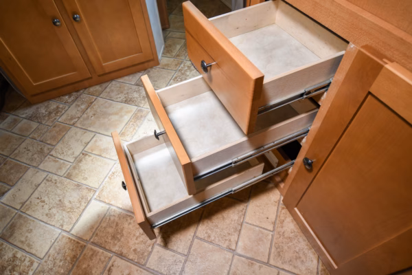 Easy-to-Tow 1-Slide Trailer w/ Camp Kitchen - Pending - Image 9