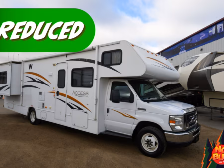 Roomy Class C w/ Bunk & Low Hour Generator - $111/wk—ON SALE
