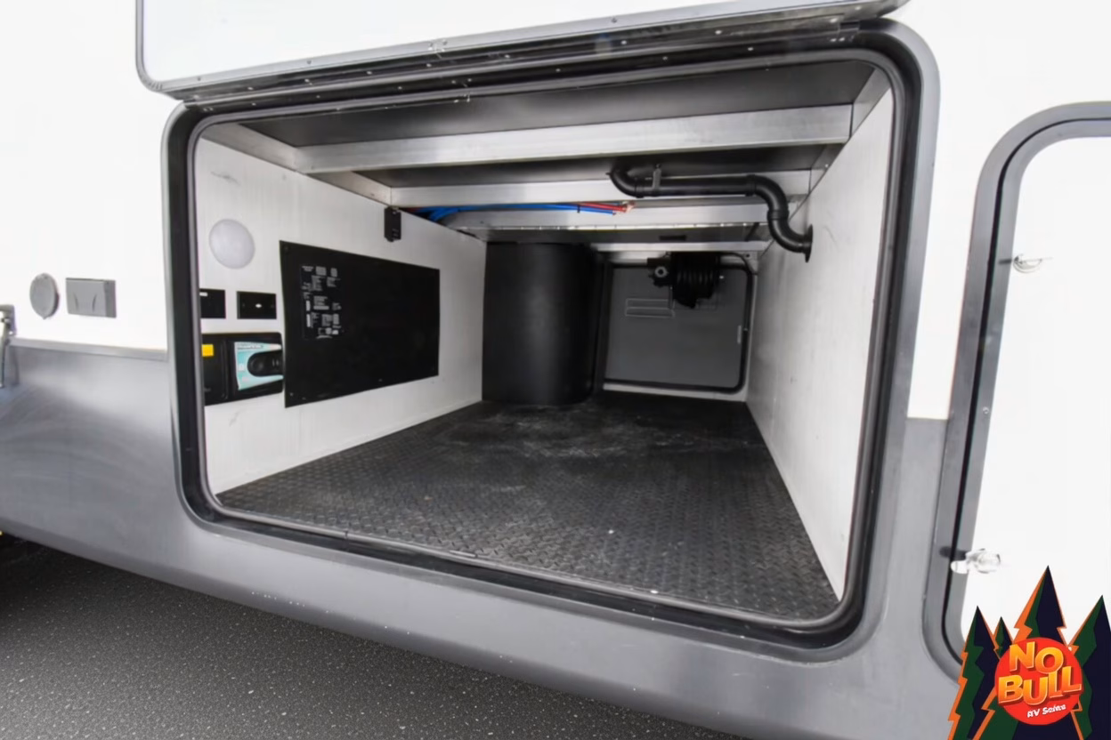 Open Luxury Fifth Ready to Roll - $188/wk—ON SALE - Image 3